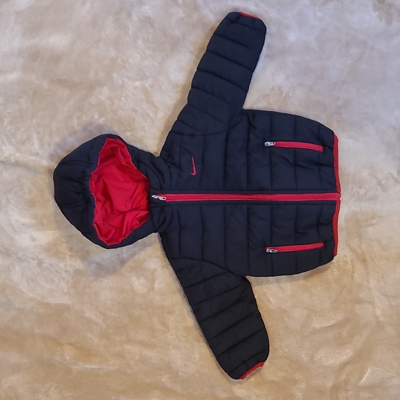 NIKE Puffer Coat - Picture 1 of 3